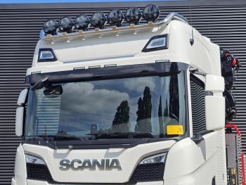 Scania R590 V8 8x2 / HMF 9520 CRANE - JIB - WINCH / TRACTOR
